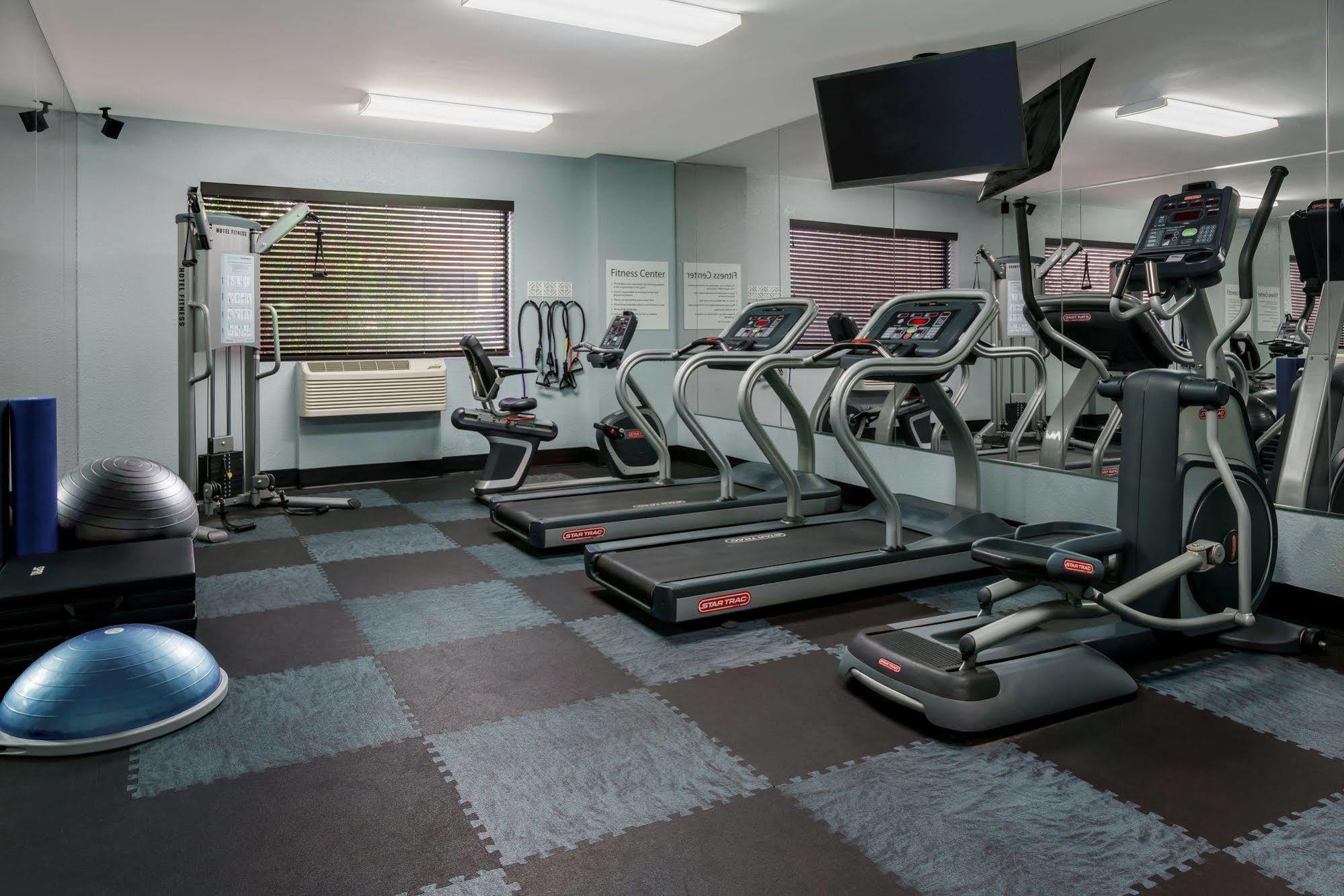 Holiday Inn Charlotte University By Ihg Exteriör bild