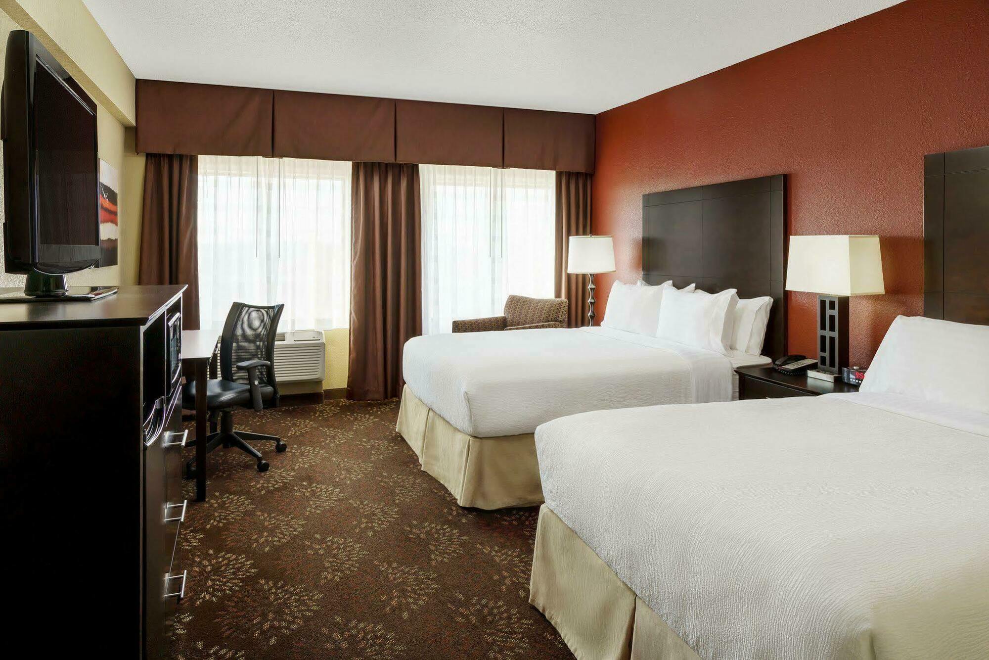 Holiday Inn Charlotte University By Ihg Exteriör bild