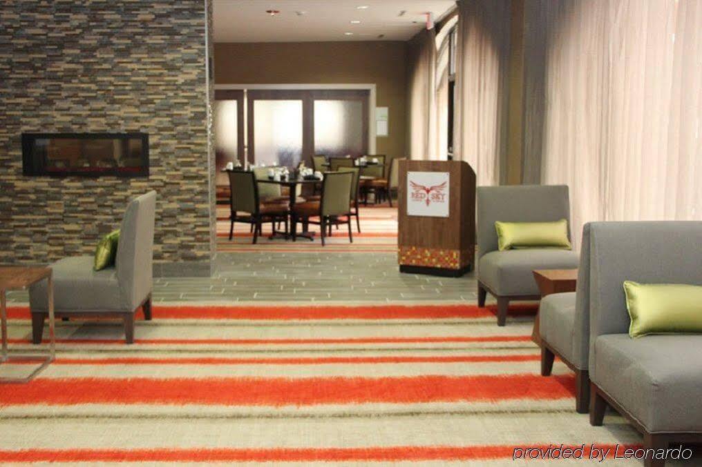 Holiday Inn Charlotte University By Ihg Exteriör bild